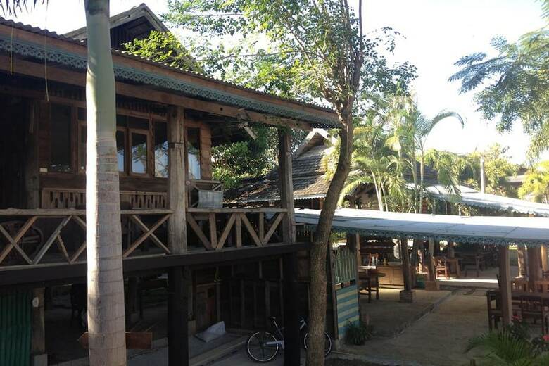 Hotel Baanmai Kon Muang