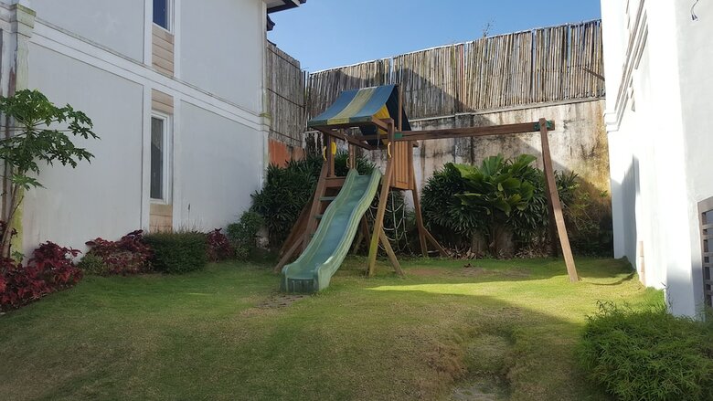 2 Bedroom Villa By Ap At Tagaytay Hampton Villa