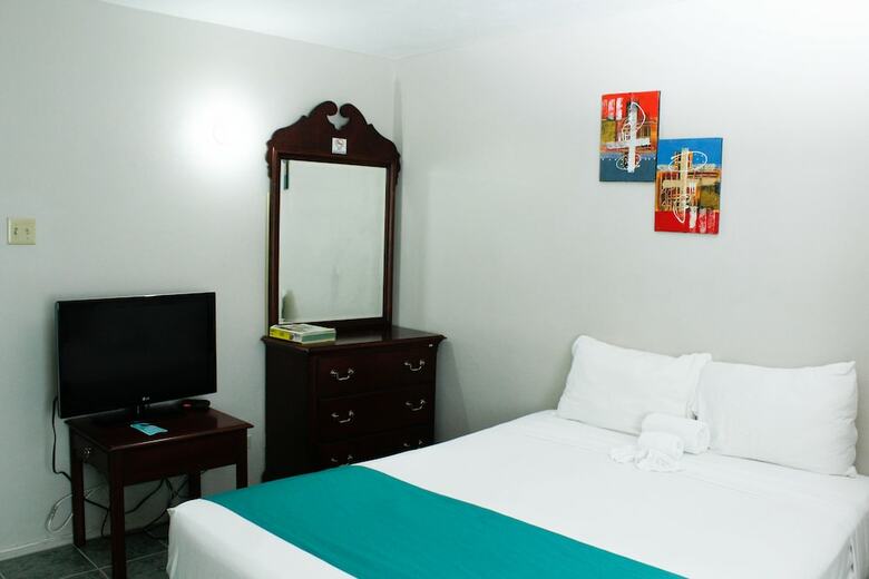 Hotel Ocean Palms Resort
