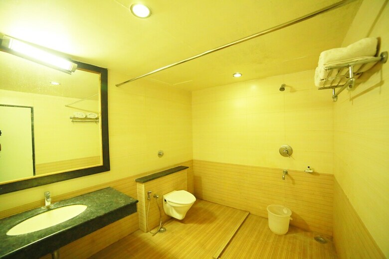 Hotel Sriram International