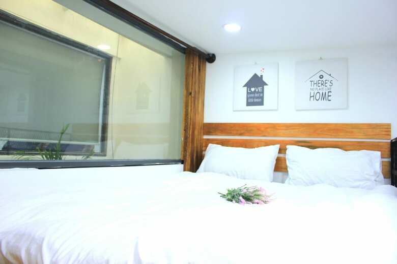 Hotel Saigon Bed Station