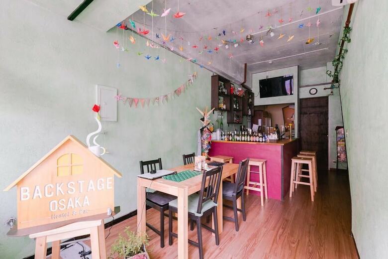 Hostal Backstage Osaka Hostel & Bar