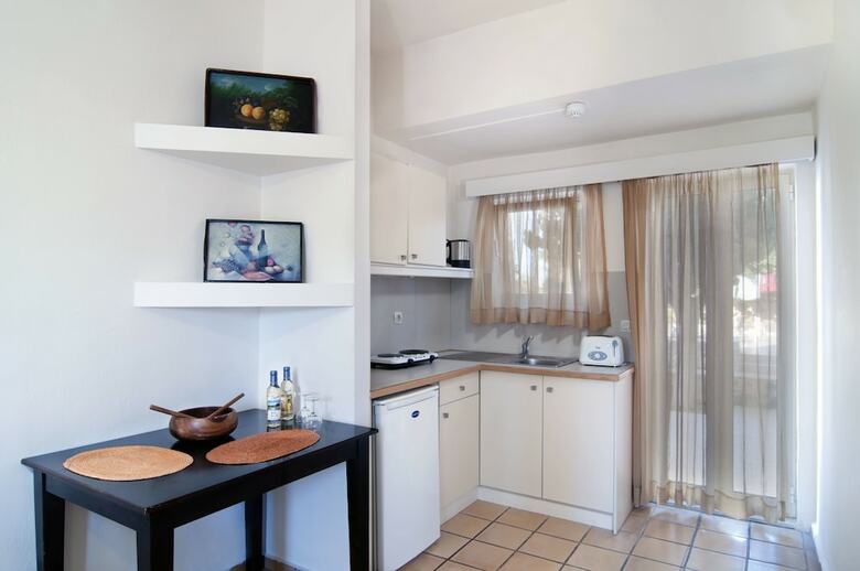 Hotel Ourania Apartments