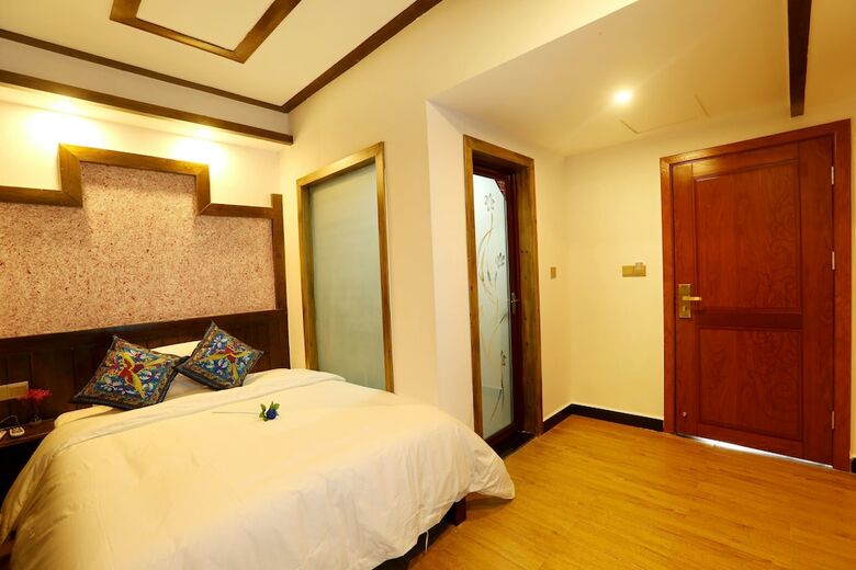 Hotel Memory Of Xiangxi Humanities Theme Inn