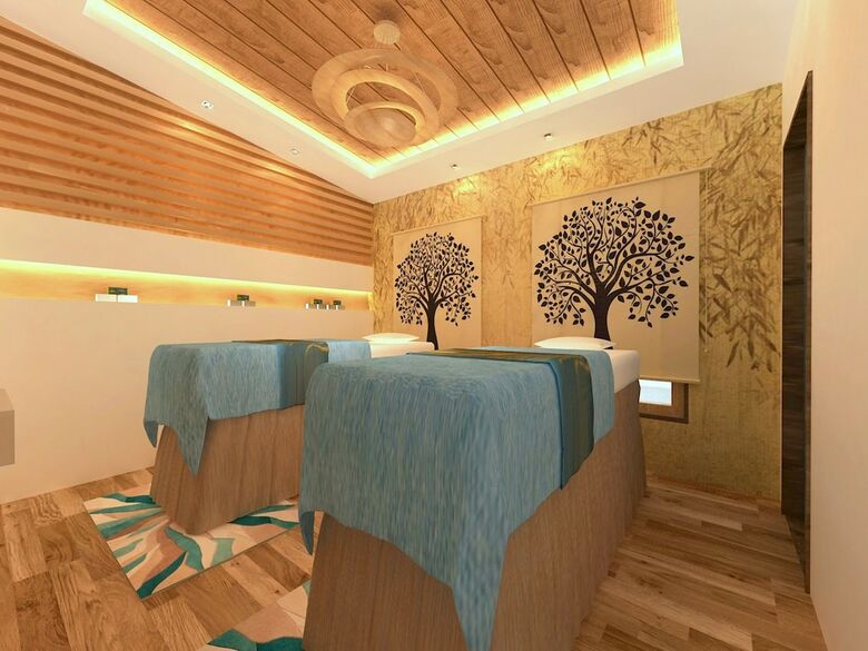 Blu Feather Hotel & Spa