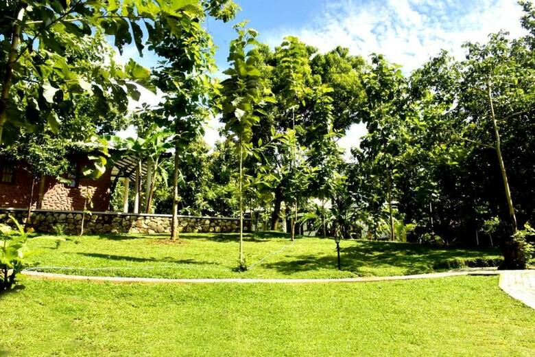 Hotel Safari Queens Resort