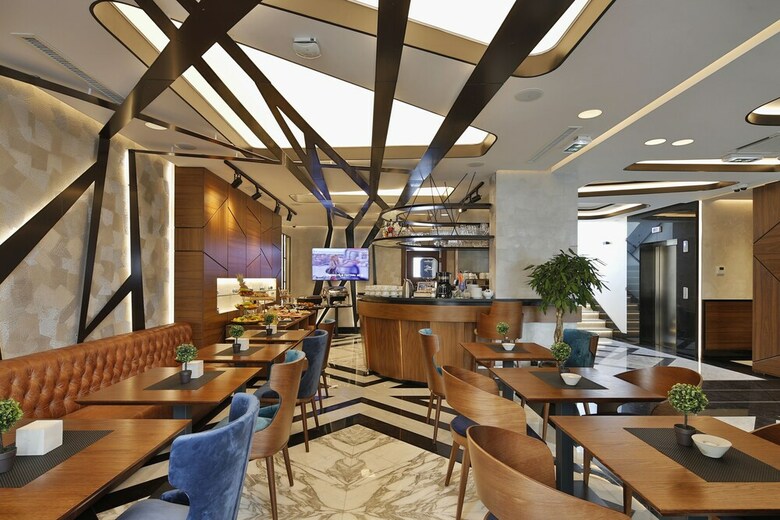 Sky Hotel