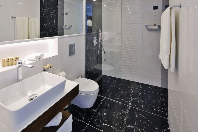 Sky Hotel