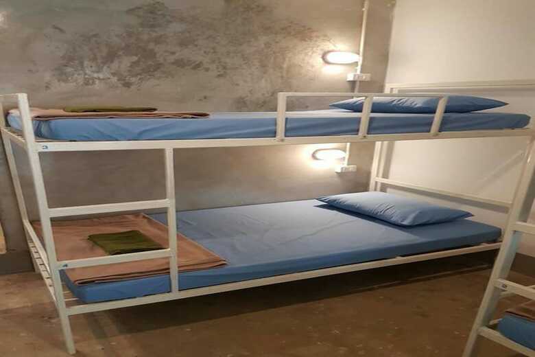 Hostal Shut Eye Party Hostel - Adults Only