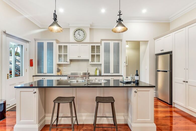 Grandview Accommodation - The Flaxley Apartments