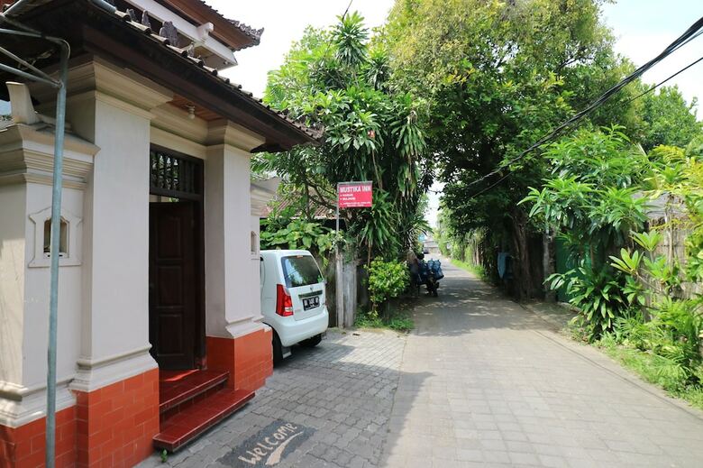 Hotel Mustika Inn