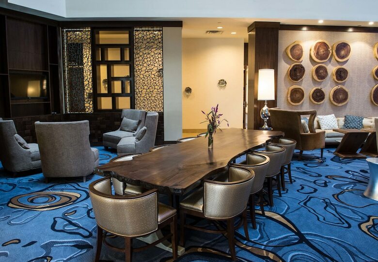 Renaissance Philadelphia Airport Hotel