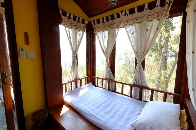 Hotel Khunyuam Resort