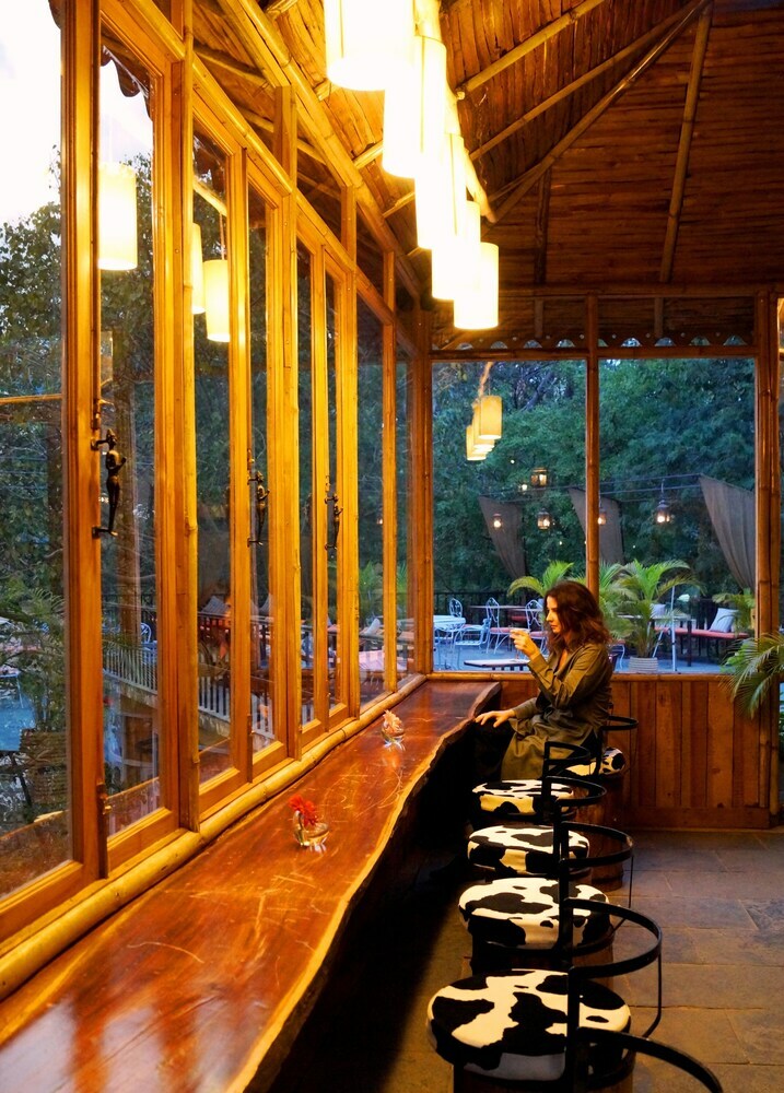 Hotel The Den