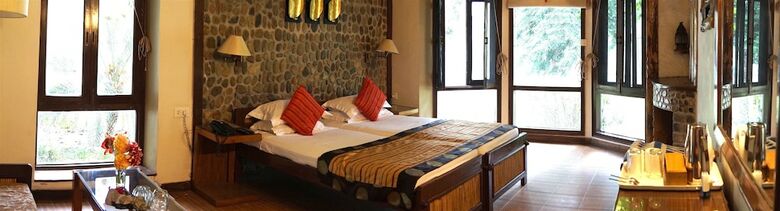 Hotel The Den