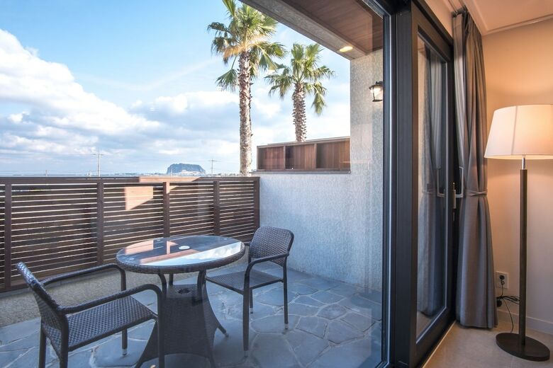 Pension Leeum Island Spa & Pool Villa