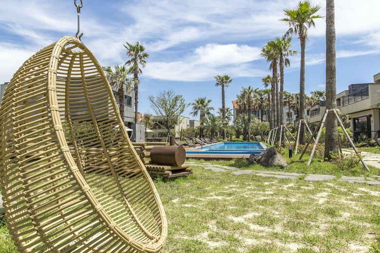 Pension Leeum Island Spa & Pool Villa