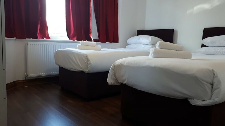 Saint Luke's Apartments (peymans)
