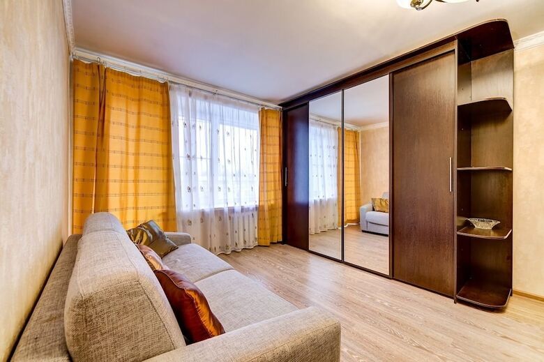 Ag Apartment Lensoveta 64
