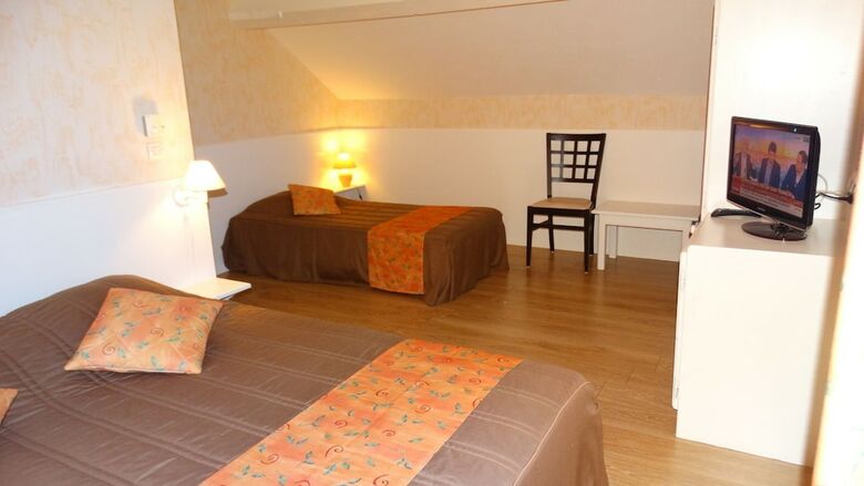 Hotel H�tel Restaurant Chaleat-sapet
