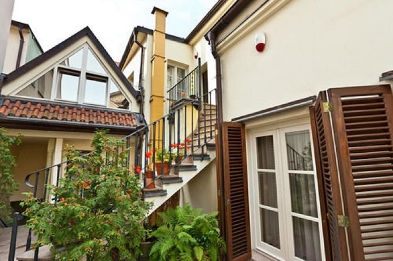 Charming Prague Apartments At Black Star