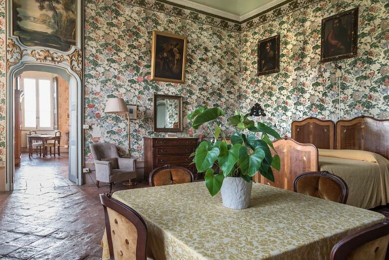 Hotel Albergo Real Castello