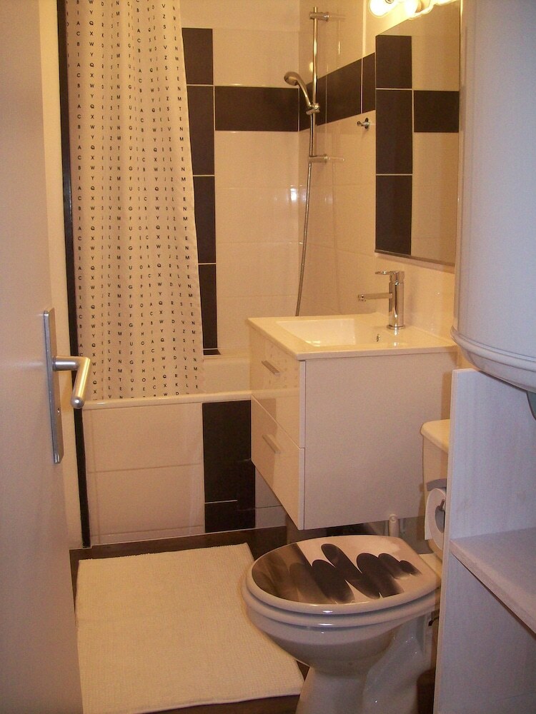Apartamento Appartements Les Remparts D'alienor