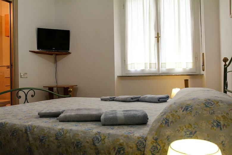 Hotel Guest House - Rooms Rent Cisanello