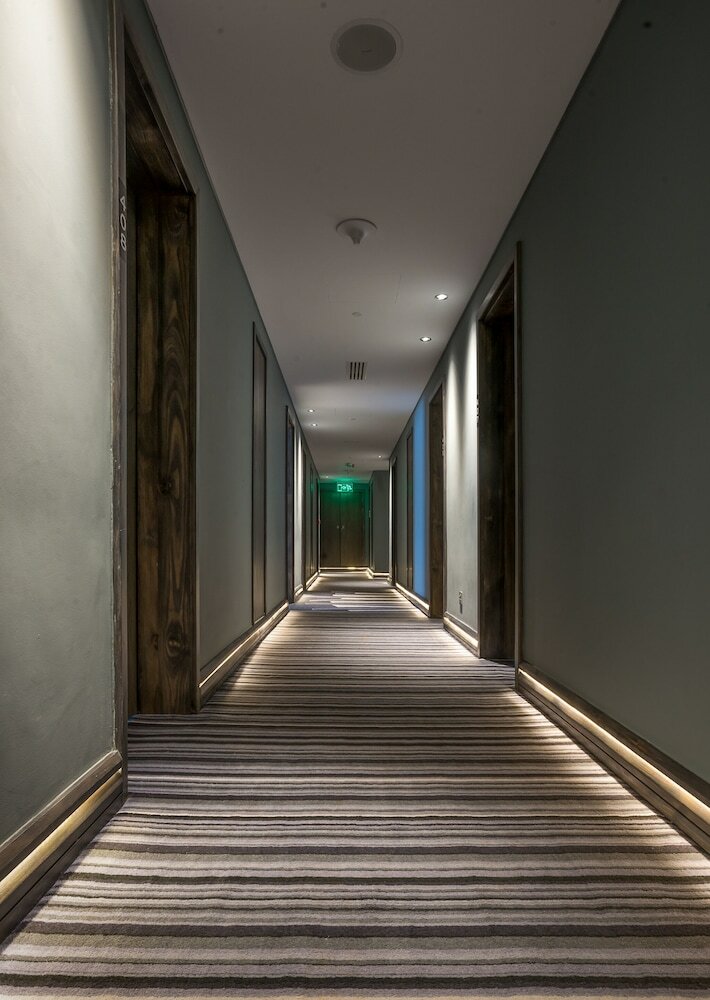 Trademark Hotel