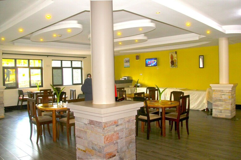 Hotel Cepha's Inn