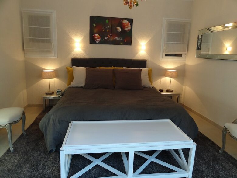 Hotel Locations Des Alpilles
