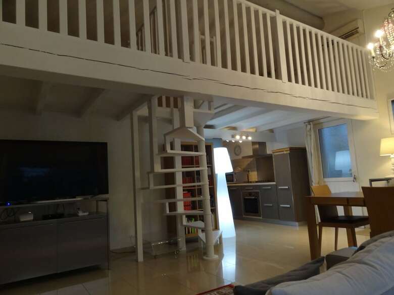 Hotel Locations Des Alpilles