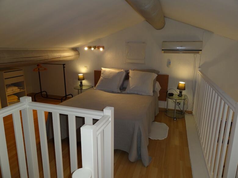 Hotel Locations Des Alpilles