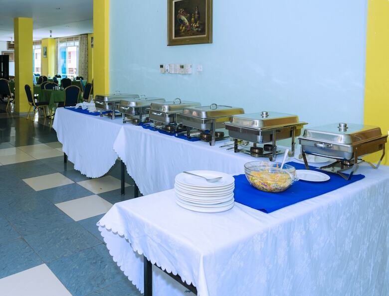 Aponye Hotel