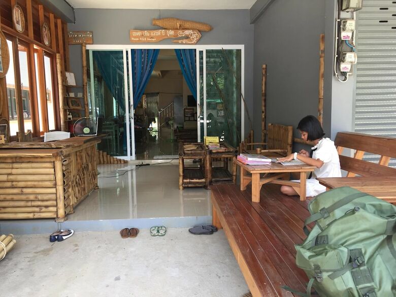 Hostal Khaosok N & B Boutique