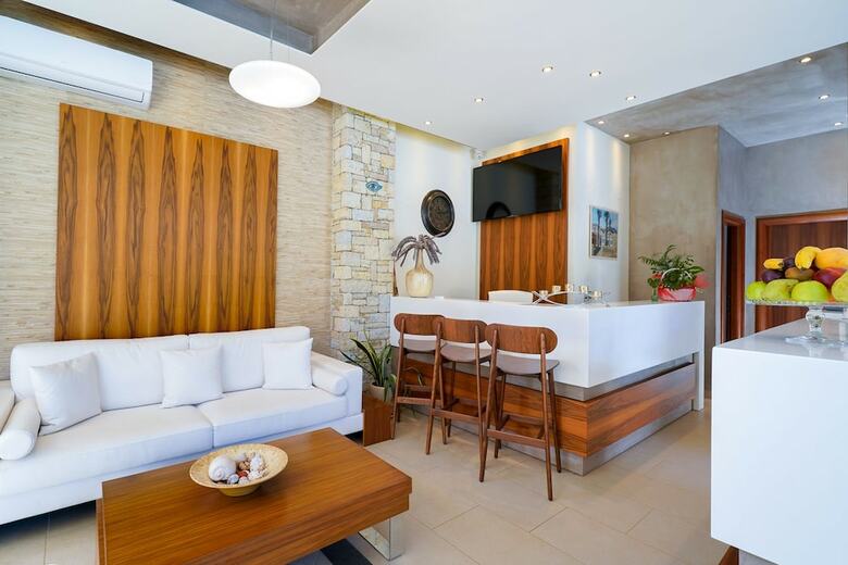 Hotel Lobelia Luxury Suites