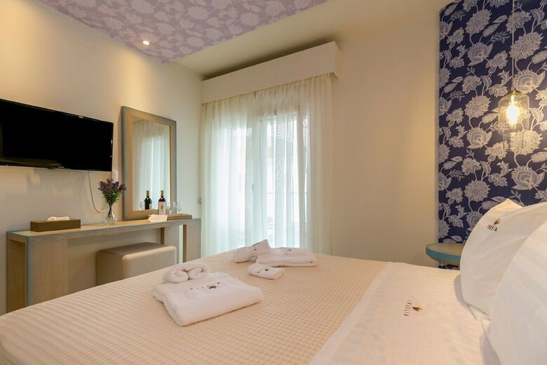 Hotel Lobelia Luxury Suites