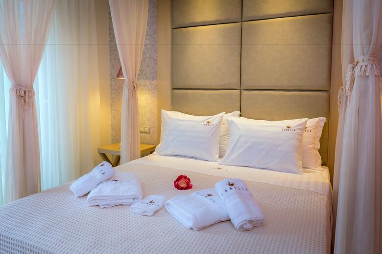 Hotel Lobelia Luxury Suites