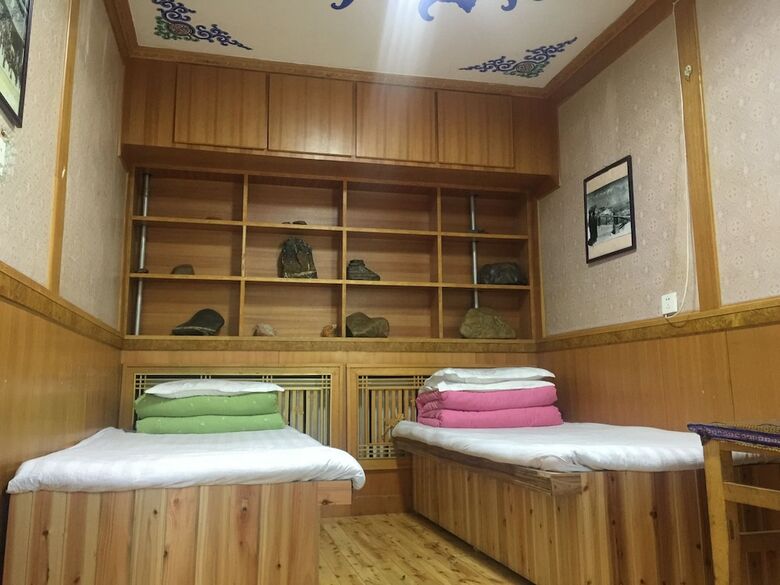 Hostal Yangkor Tibetan Homestay - Hostel