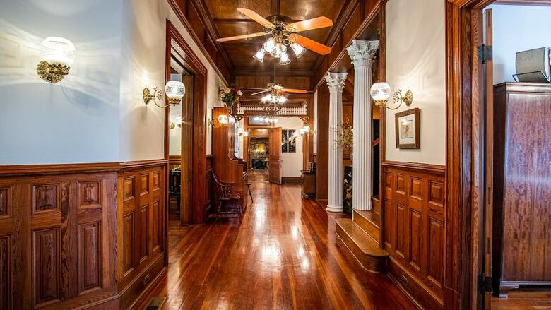 Hogan House At Rose Hill Bed And Breakfast