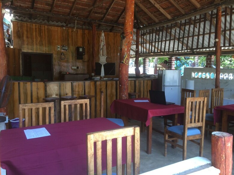 Bed & Breakfast Sam's Hut Arugambay