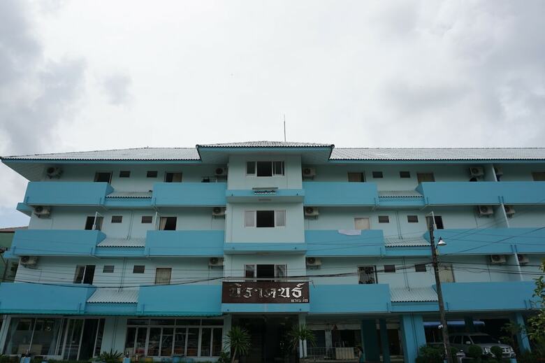 Nirakon Hotel
