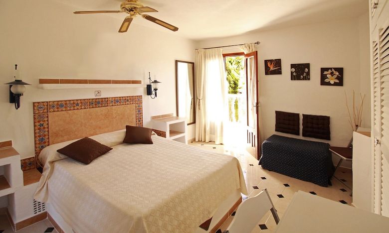 Granada Apartments Ibiza
