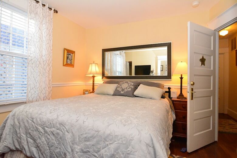 Bewitched & Bedazzled B&B @rehoboth