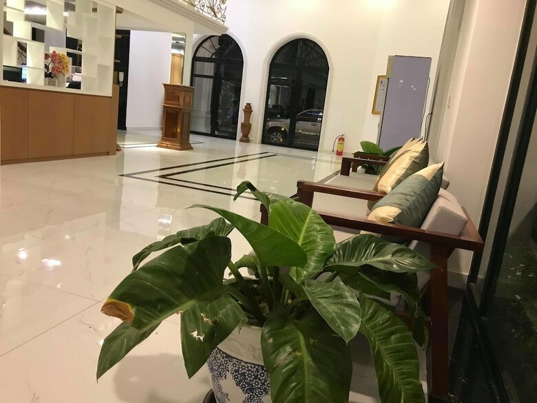 Sky Palace Boutique Hotel