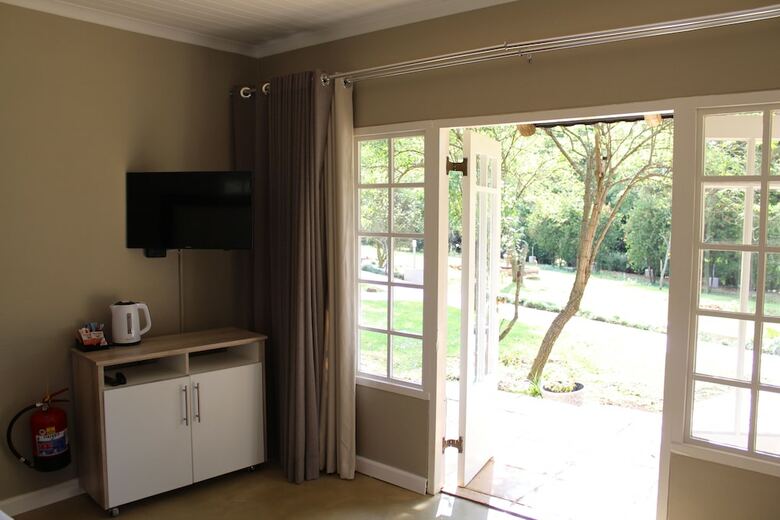 Mount Shekinah Country Hotel