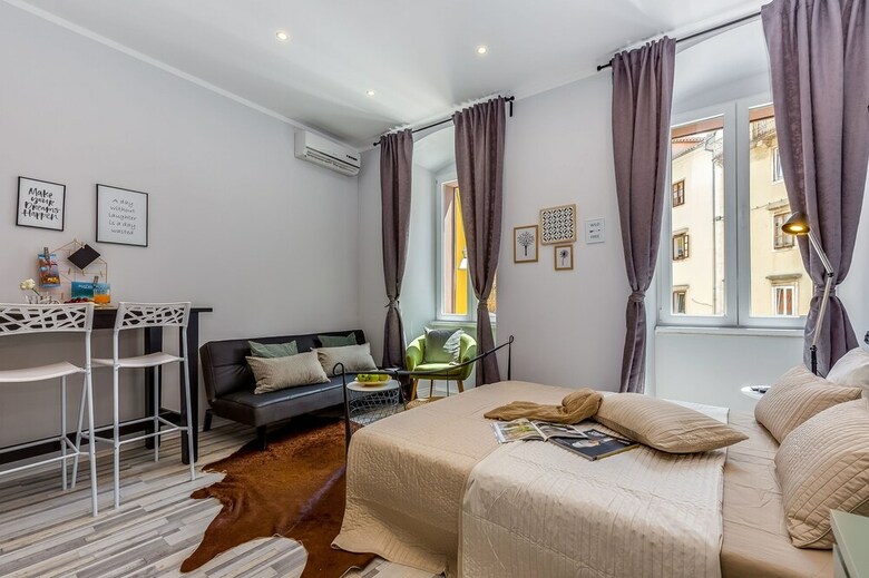 Apartamentos Main Square Studios