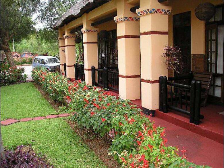 Lalani Hotel And Conference Centre