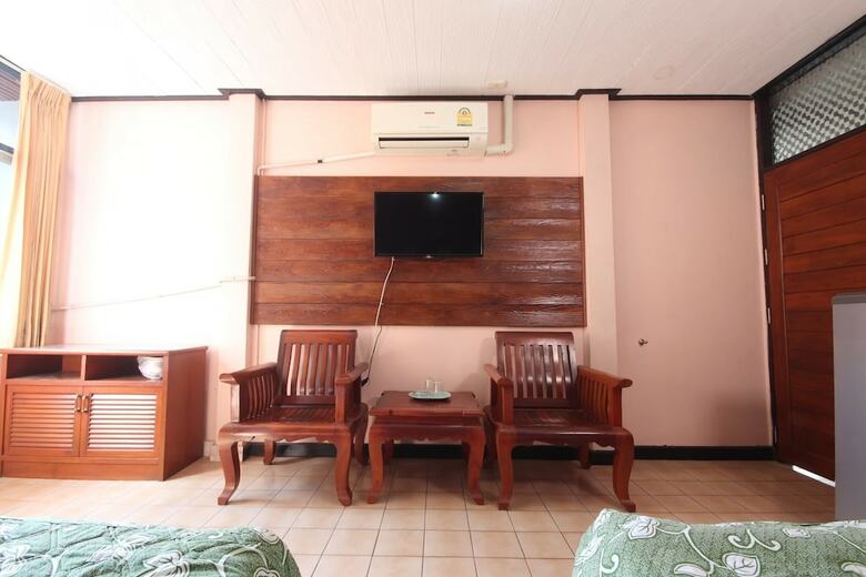 Salathai Hotel