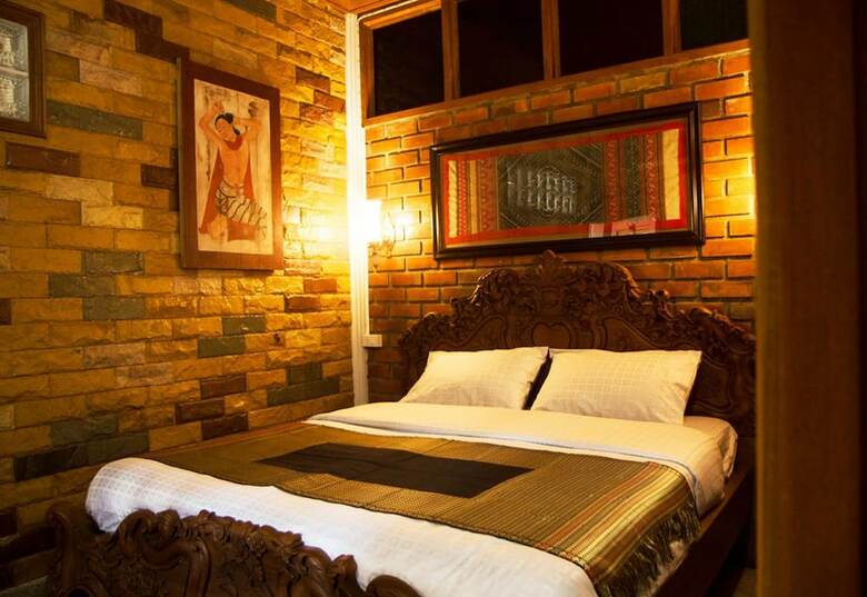 Hotel Baanthep Antique Homestay